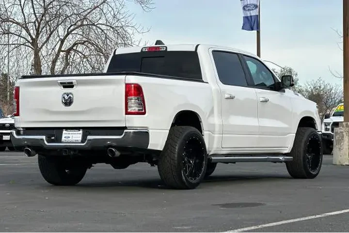 $27181 : Ram 1500 2019 4x2 Big Horn 4 image 2