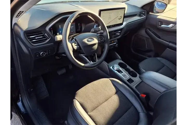 $26999 : Ford Escape Plug-In Hybrid 2 image 5