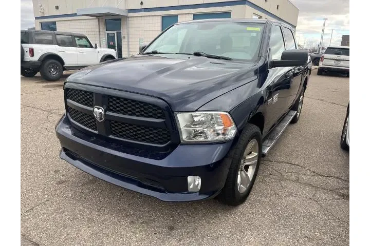 $17500 : Ram 1500 2015 4x4 Express 4d image 3