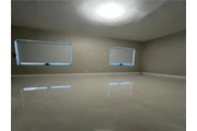 $1200 : Freshly painted spacious home thumbnail