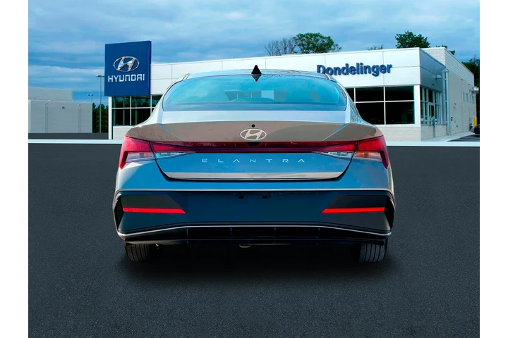 $19990 : Hyundai ELANTRA 2024 SEL 4dr image 6