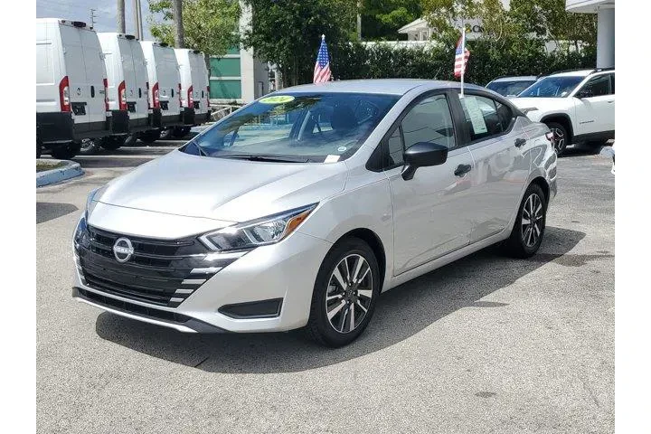 $15991 : Nissan Versa 2024 S 4dr Seda image 3