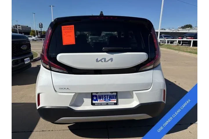 $14587 : Kia Soul 2024 S 4dr Crossove image 5