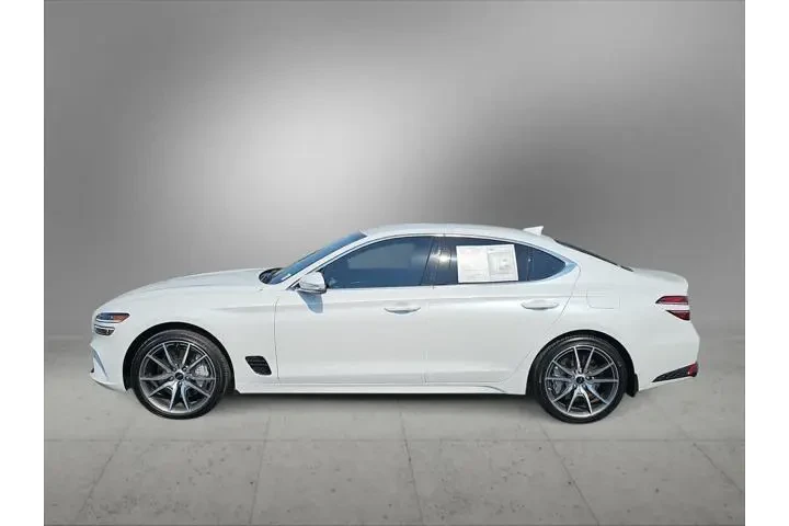 $32500 : Genesis G70 2025 AWD 2.5T St image 5
