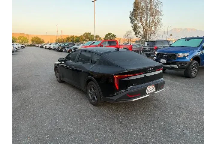 $19900 : Kia K4 2025 LXS 4dr Sedan image 5