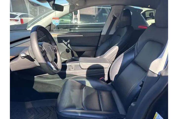 $26822 : Tesla Model Y 2024 Long Rang image 5