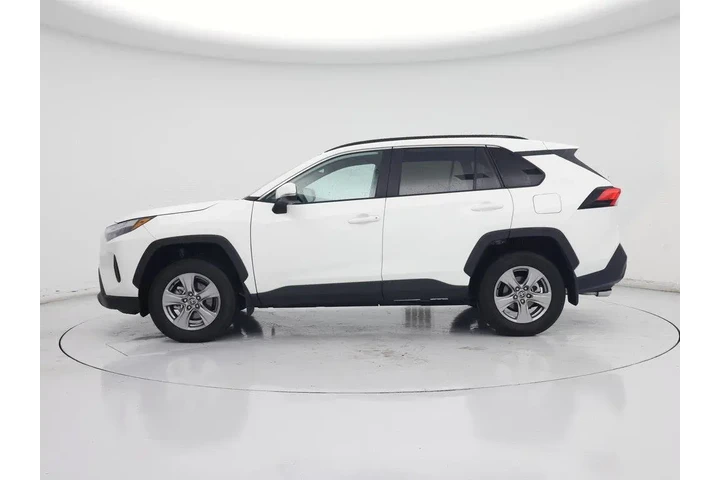 $35998 : Toyota RAV4 2025 AWD XLE 4dr image 3
