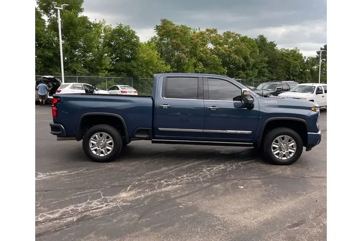 $70777 : Chevrolet Silverado 2500HD 2 image 8