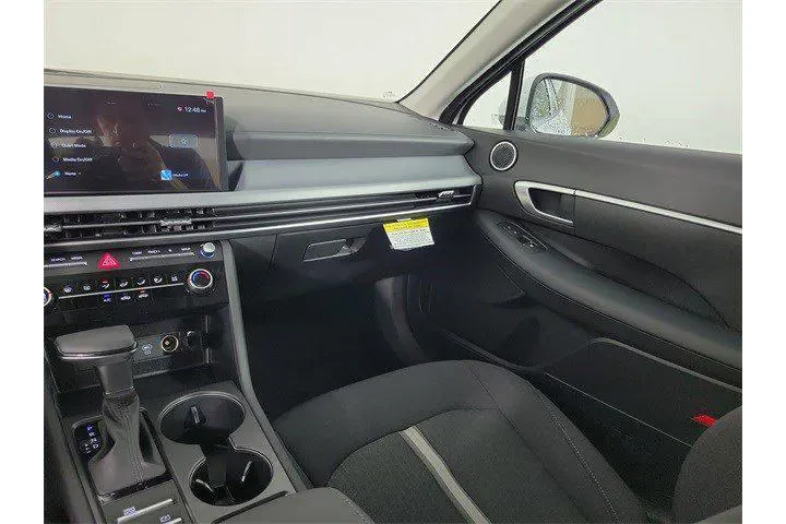 $28129 : Hyundai SONATA 2025 SE 4dr S image 6