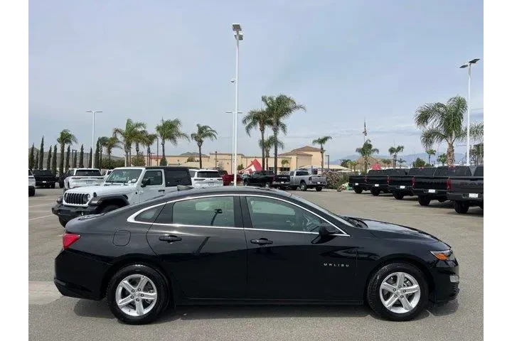 $18689 : Chevrolet Malibu 2023 LS 4dr image 9