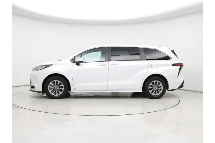 $38998 : Toyota Sienna 2022 XLE 8-Pas image 3