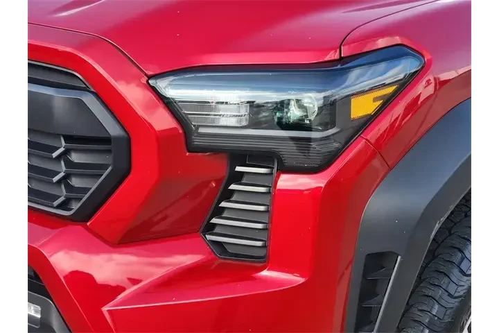 $37474 : Toyota Tacoma 2024 4x4 SR5 4 image 9