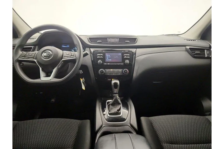 $17998 : Nissan Rogue Sport 2017 S 4d image 9