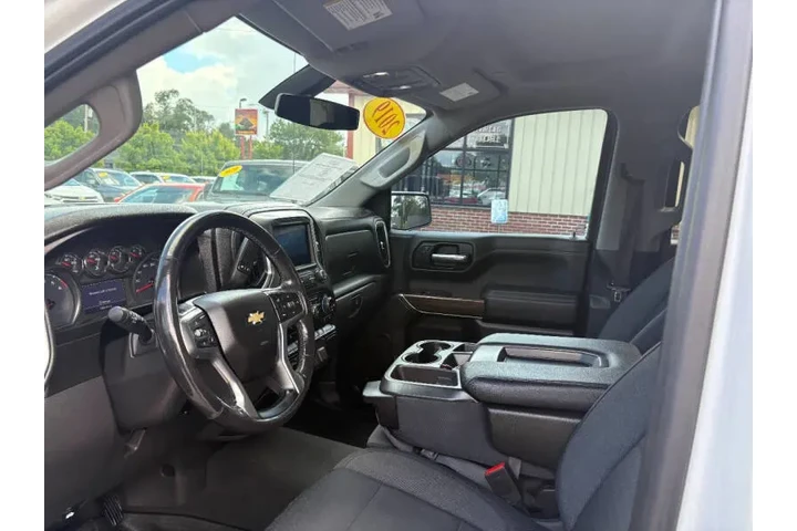 $25950 : 2019 Silverado 1500 LT image 9