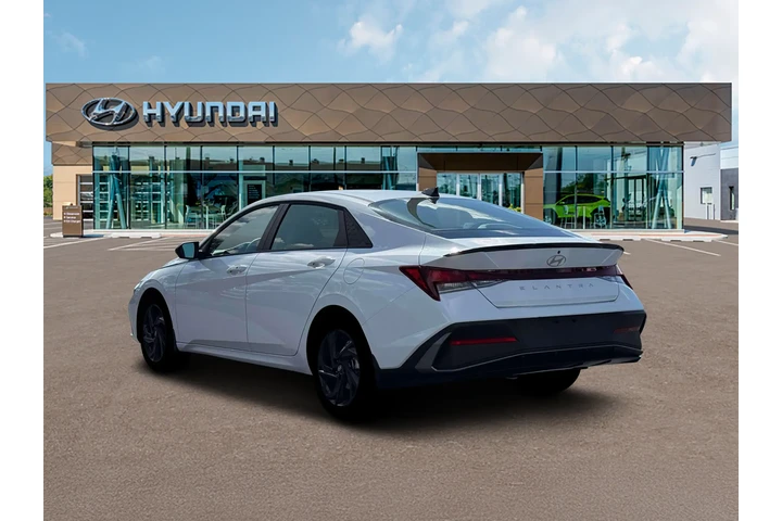$23990 : Hyundai ELANTRA 2026 SEL Spo image 5