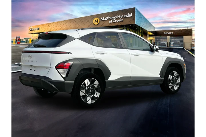 $18799 : Hyundai KONA 2024 AWD SEL 4d image 8