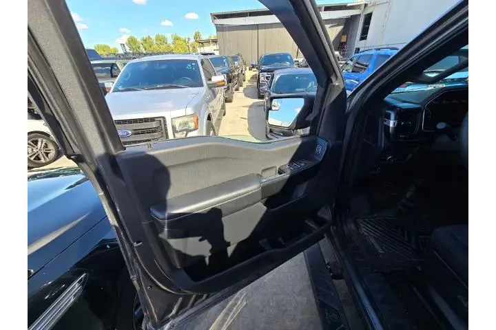 $30000 : Ford F-150 2021 4x2 XL 4dr S image 8