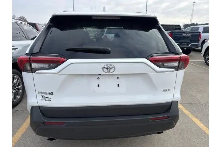 $28927 : Toyota RAV4 2022 XLE 4dr SUV image 8