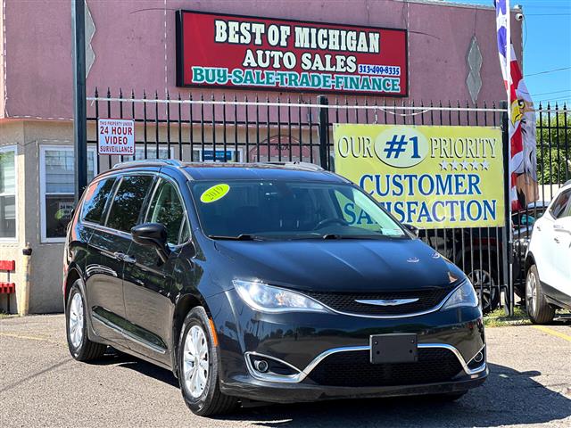 $14999 : 2019 Pacifica image 1