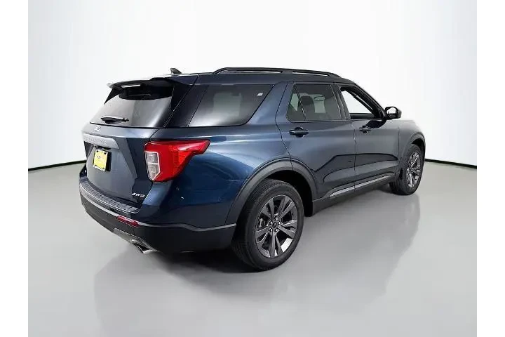 $32000 : Ford Explorer 2023 AWD XLT 4 image 7