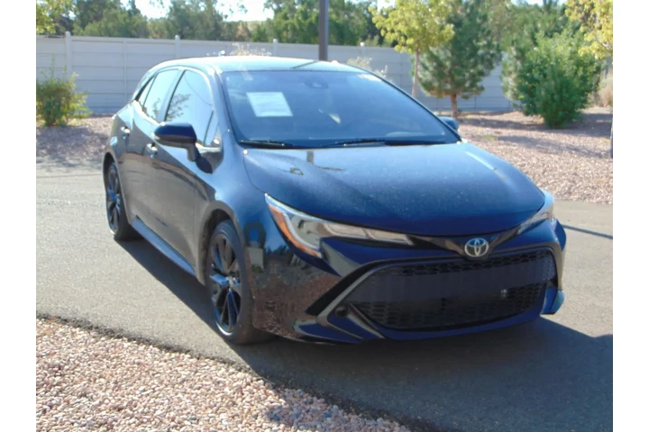 $23745 : 2021 Corolla Hatchback Nights image 9