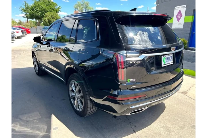 2020 XT6 Sport image 7