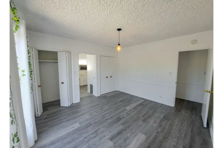 $2500 : 3 bedroom house in South LA image 7