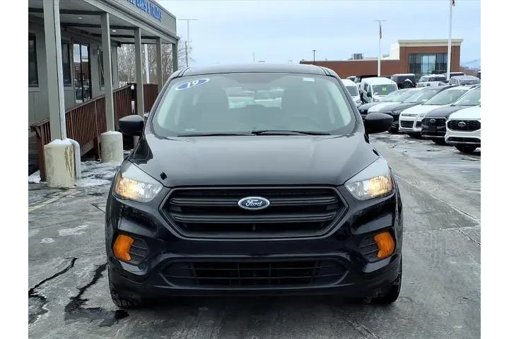 $11875 : Ford Escape 2019 S 4dr SUV image 2