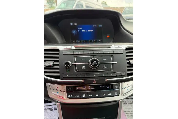 $9300 : Honda Accord 2014 LX 4dr Sed image 9