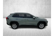 $22995 : Toyota RAV4 2021 XLE 4dr SUV thumbnail