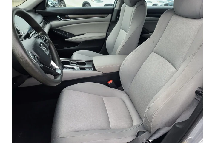 $20495 : Honda Accord 2020 LX 4dr Sed image 7