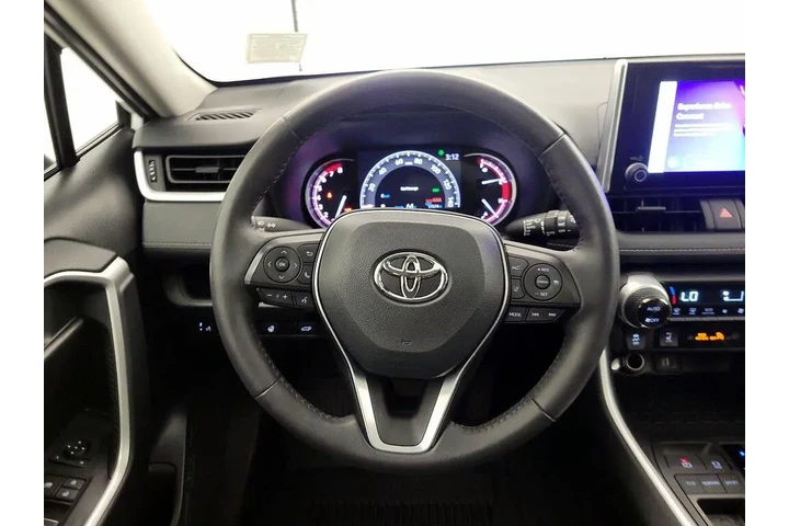$32998 : Toyota RAV4 2024 XLE 4dr SUV image 10