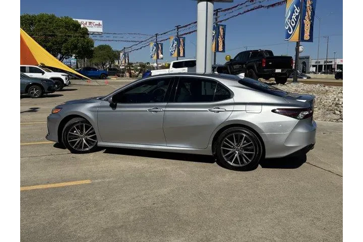 $28883 : Toyota Camry 2024 XLE 4dr Se image 7