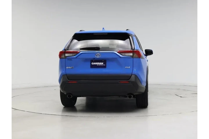 $26998 : Toyota RAV4 2021 XLE Premium image 6