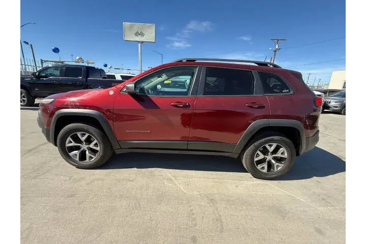 $13900 : 2018 Cherokee Trailhawk image 2