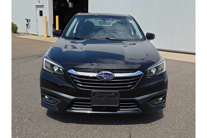 $17589 : Subaru Legacy 2020 AWD Premi image 2