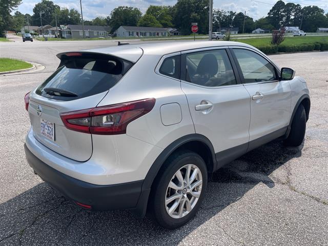 $19990 : PRE-OWNED 2022 NISSAN ROGUE S image 6