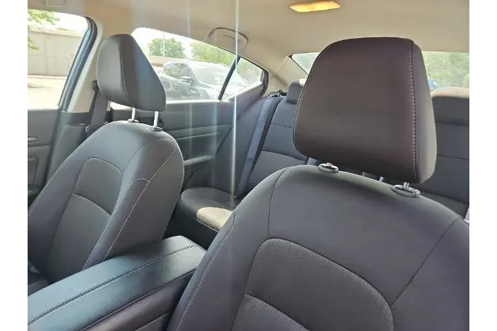 $18999 : Nissan Altima 2024 2.5 SV 4d image 8