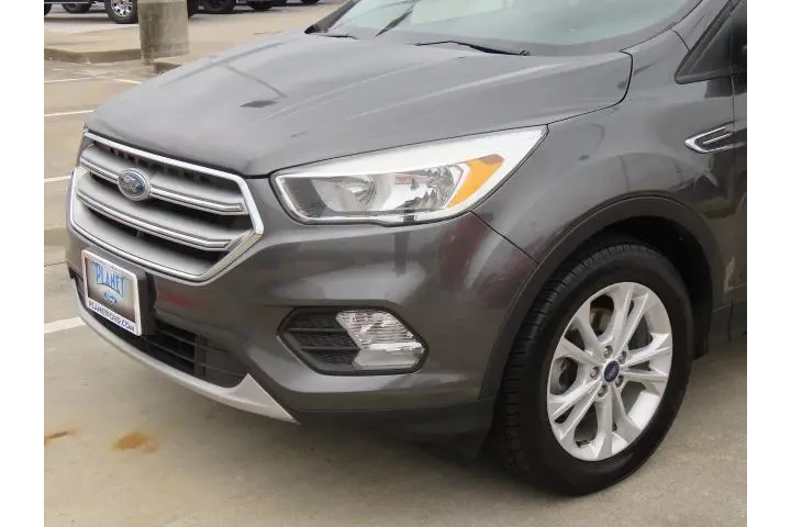 $9999 : Ford Escape 2017 SE 4dr SUV image 3