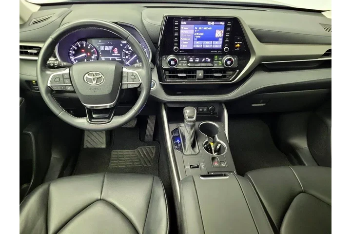 $27998 : Toyota Highlander 2021 XLE 4 image 9