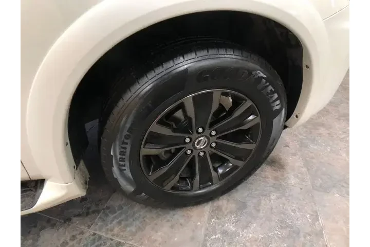 $23422 : Nissan Armada 2019 4x4 Plati image 9