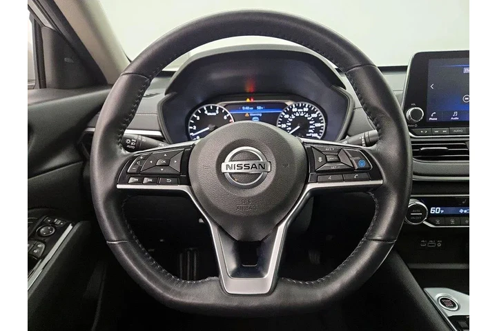 $18998 : Nissan Altima 2020 2.5 SV 4d image 10