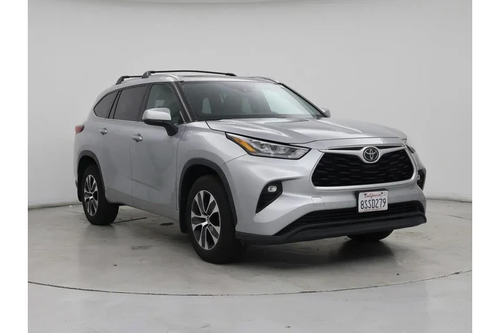 $31998 : Toyota Highlander 2020 AWD X image 1
