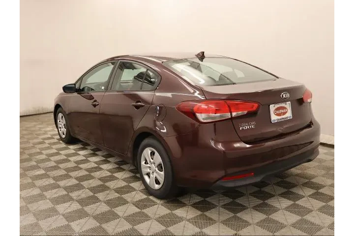$10495 : Kia Forte 2017 LX 4dr Sedan image 9