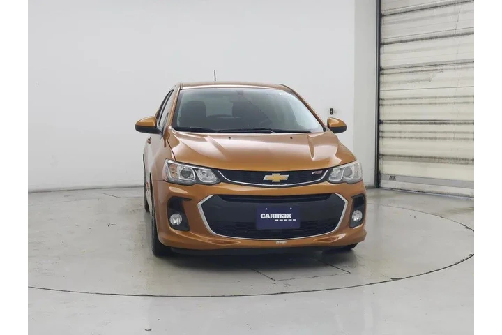 $12998 : Chevrolet Sonic 2017 LT Auto image 5