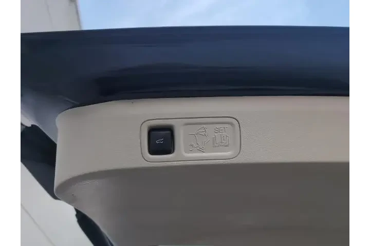 $30295 : Lincoln Navigator 2018 4x4 R image 10