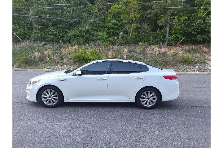 $9990 : Kia Optima 2018 EX 4dr Sedan image 5
