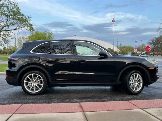 $68315 : 2019 Cayenne image 10