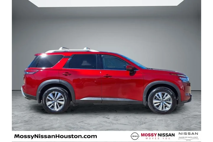 $22695 : Nissan Pathfinder 2023 SL 4d image 8