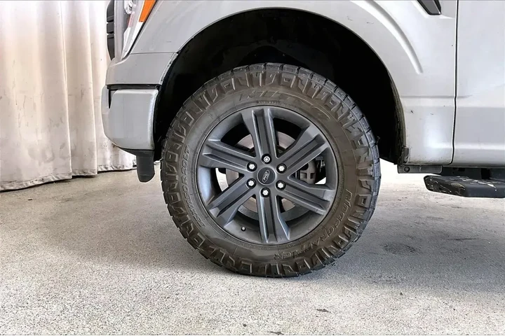 $35991 : Ford F-150 2023 4x4 XL 4dr S image 6